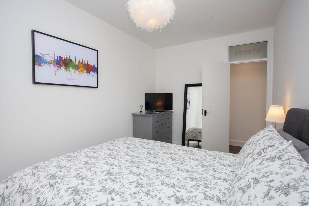 Newly Renovated City Apartment Glasgow Exterior photo